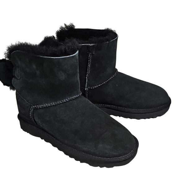 UGG Mini Bailey Sheepskin Black Bow II Leather Ankle Boots Womens Size 6 NEW - Picture 1 of 14
